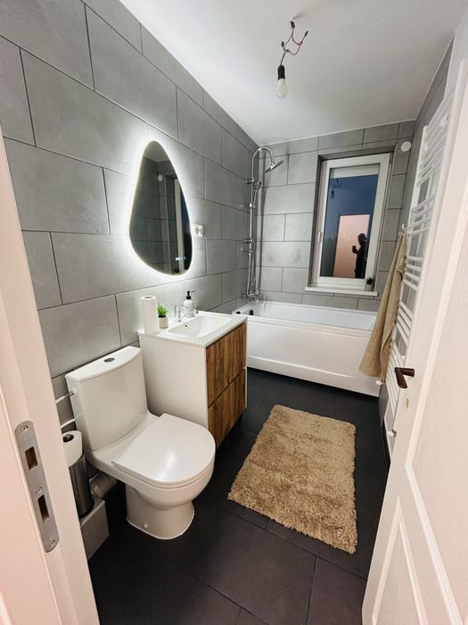 Apartament 2 camere COMPLET RENOVAT, mobilat și utilat, parcare rezervată – Micro 14