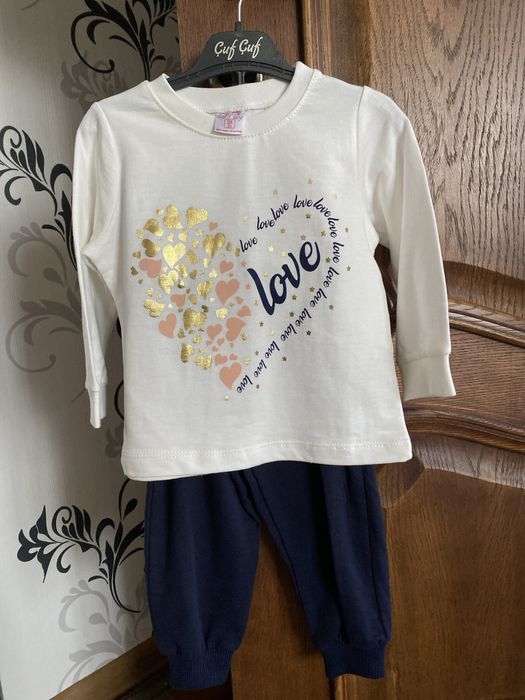 Продам костюмчик