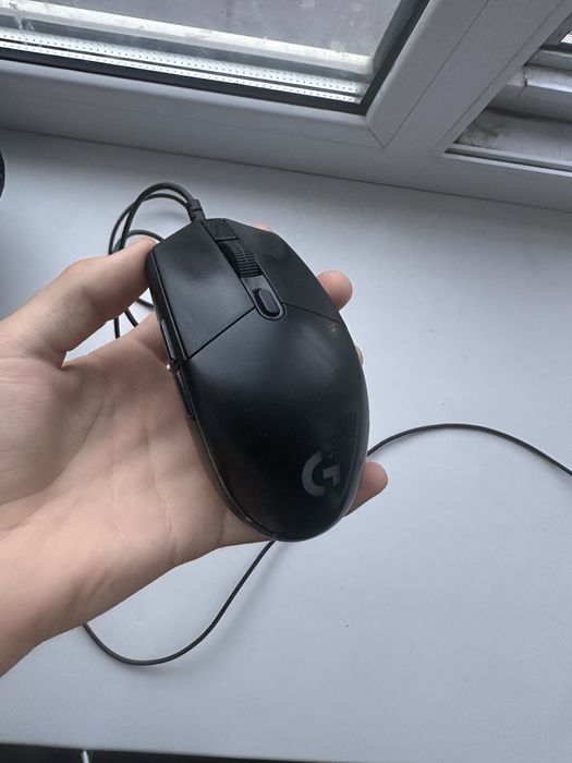 Мышка Logitech g102