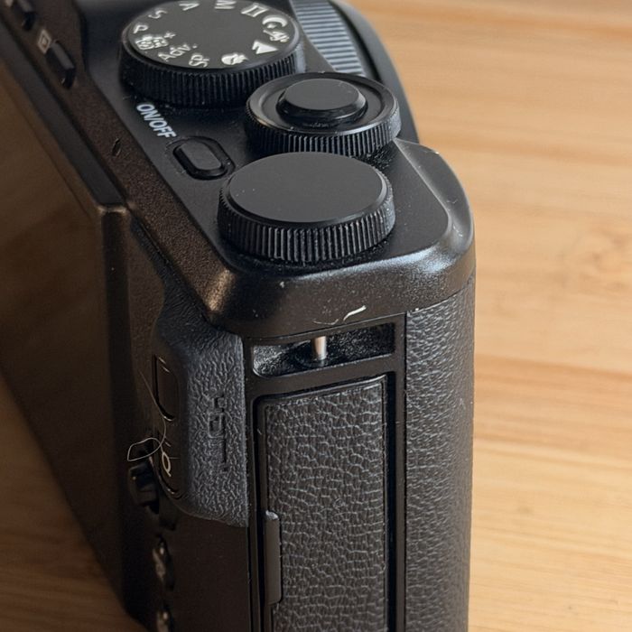 Fujifilm  XF10, 24.2 MP APS-C, дигитален фотоапарат