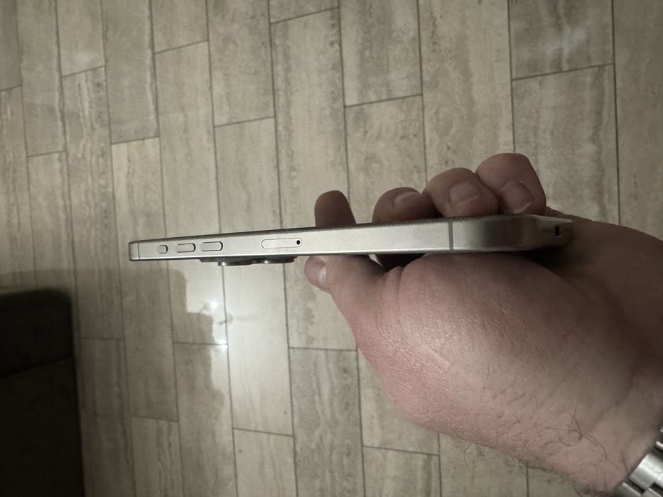 Iphone 15 promax silver 256 baterie 88/100 stare 10/10