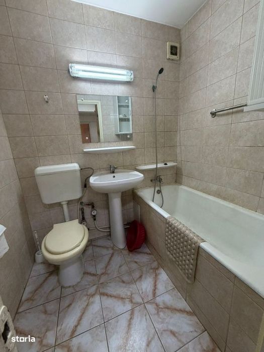 Apartament 4 Camere/ Berceni/ Parcare