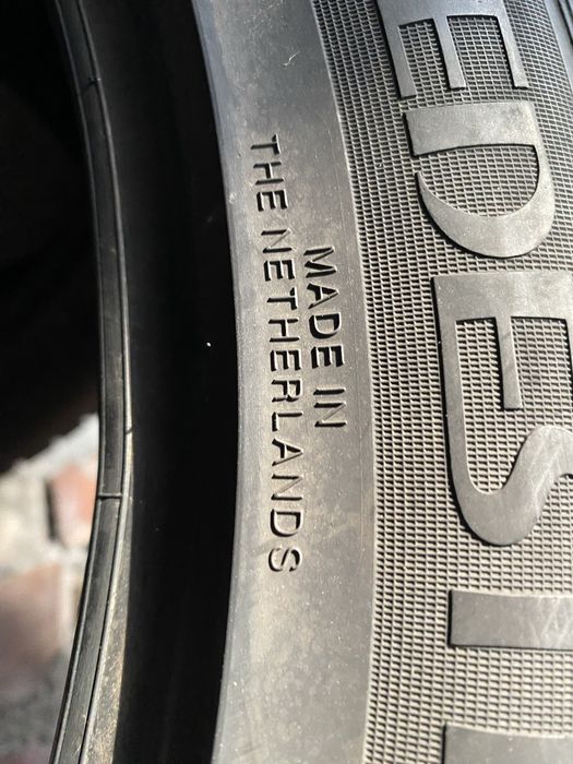 Шины 255/45/20 пара бу вреденштайн