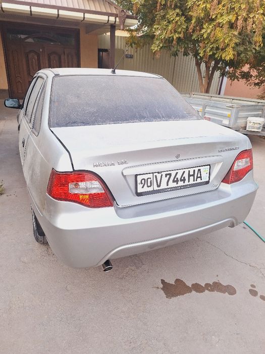 Nexia  2 sotiladi Yangiariq Avaz Utarda