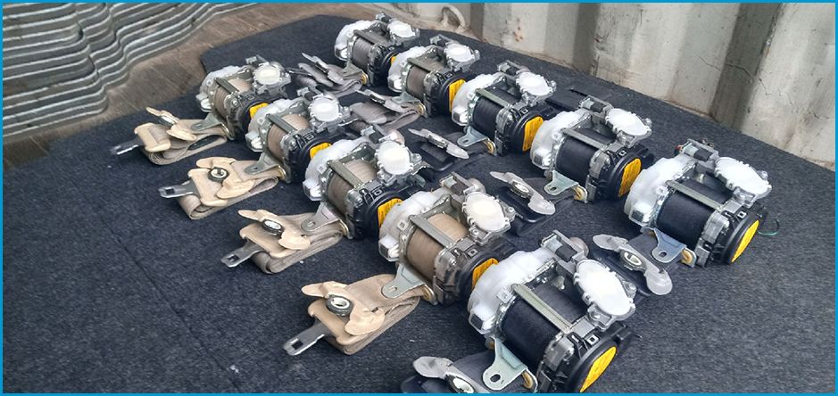 Продам ремень безопасности на Lexus GS300 GS350 GS430 / Toyoto Atisto