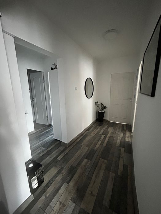 Vând apartament utilat și mobilat !
