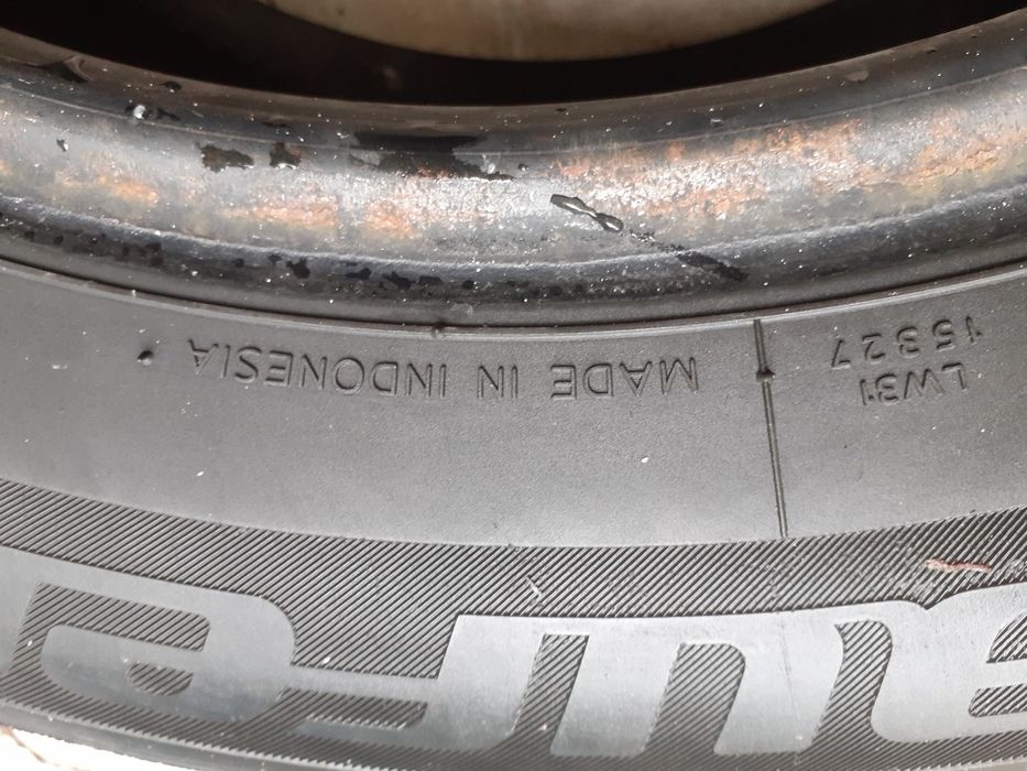 Зимна гума 205/60 R16 92H,много запазена с хубав протектор,