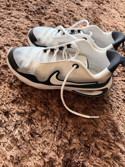 Nike маратонки 38 размер