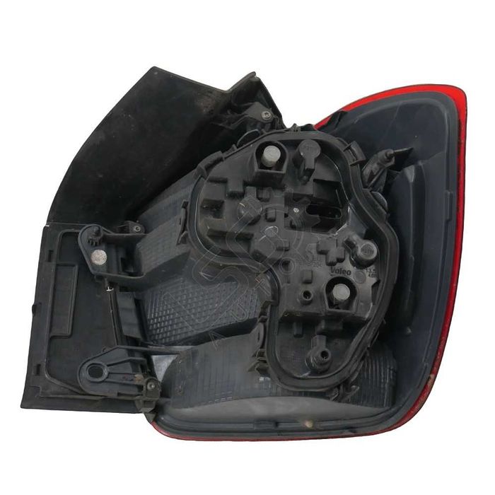 Ляв стоп BMW 1 Series (F21) ID: 155692