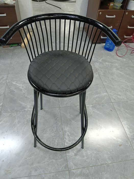 Продам барный стул