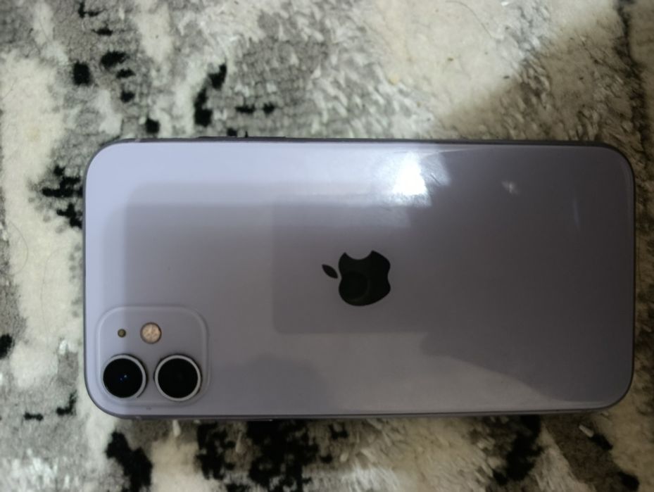 Iphone 11 64GB фиолетовый цвет