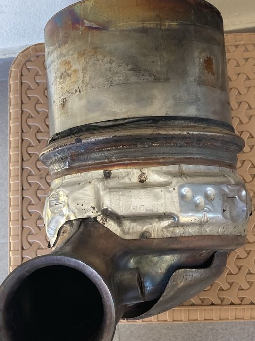 Filtru de particule Peugeot 3008 1,6 hdi cod motor 9hr ,2011