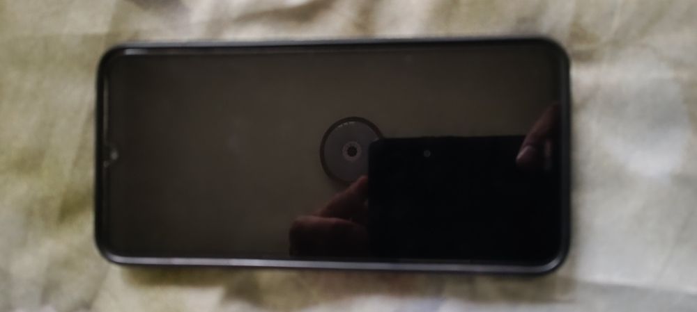 Narxi oxiri 600 ming Redmi 9a xotira 32 ayol kishi ishlatgan