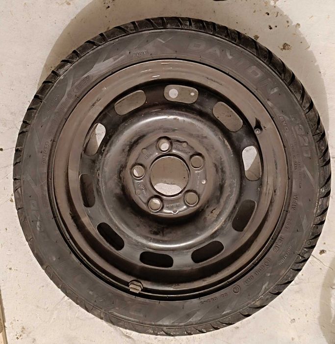 4бр. 185/50/15 Летни гуми с джанти и тазове