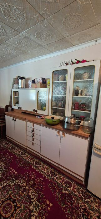 Стулья, кухон.гарнитур, кухон.уголок,стенка