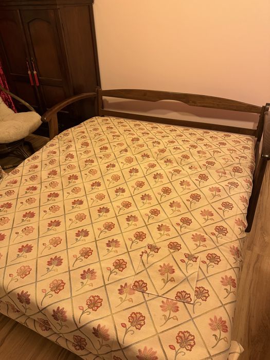 Комплект руски  мебели от масивно дърво – 2 дивана, кресло и шкаф