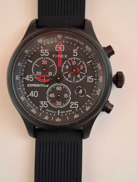 Мужские часы TIMEX Expedition (Модель TW4B20700)