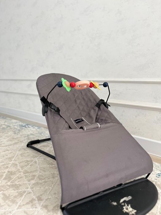 Балаларға арналған шезлонг сатылады