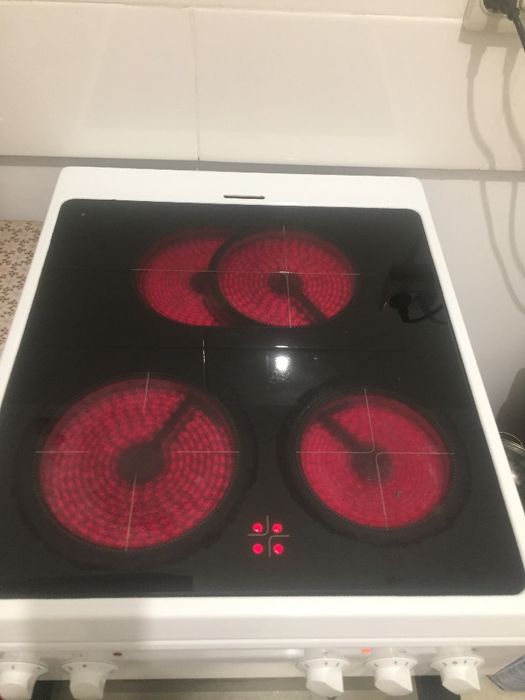 ПРОДАМ Элекр.плиту 110 000 тг.