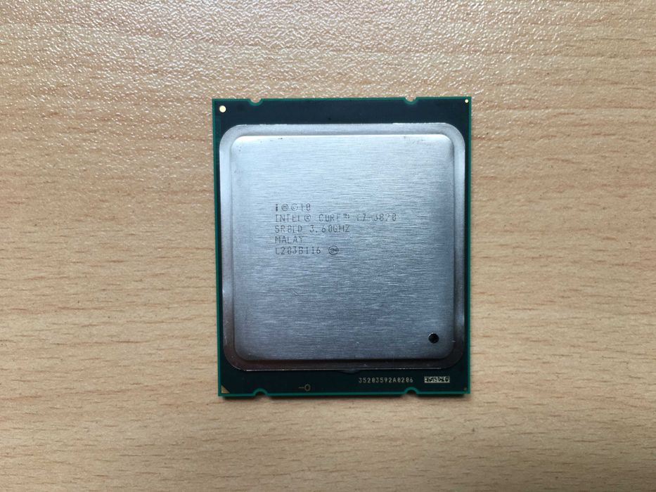 Intel i7-3820 и Intel i7-3930K сокет 2011 процесори