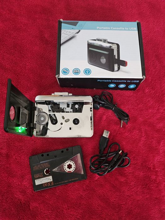 Уокмен с касета и USB