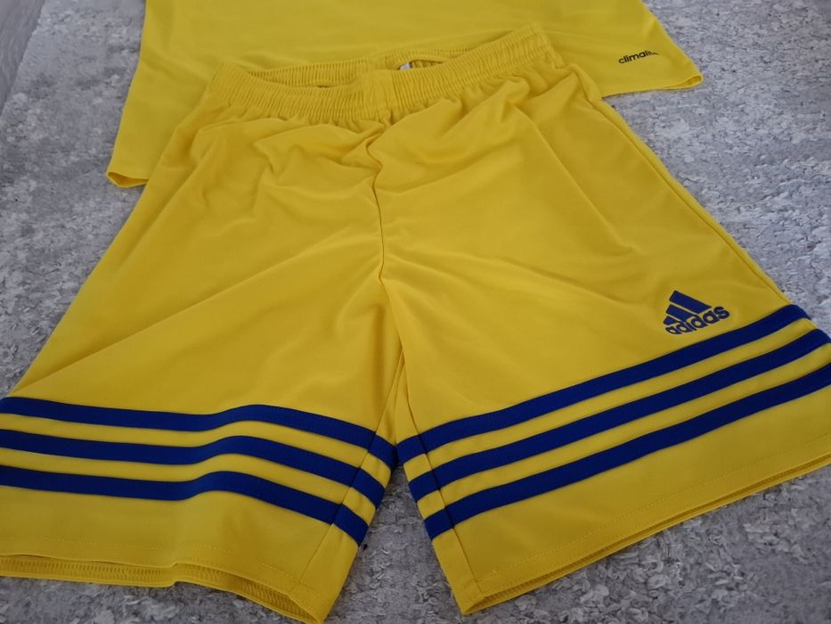 echipament fotbal copii