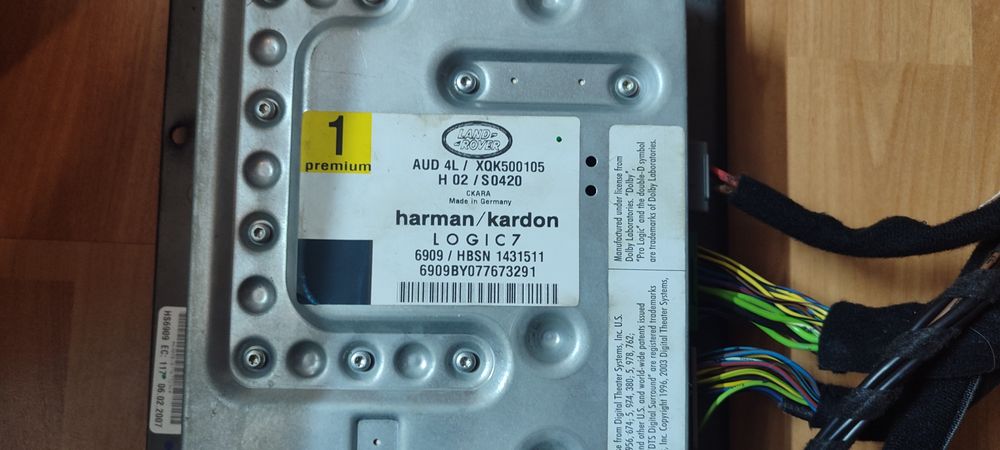 Сабвуфер Harman Kardon Logic 7