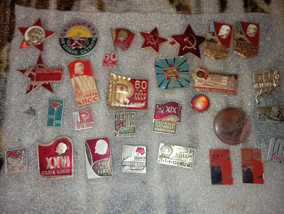 Продам значки СССР