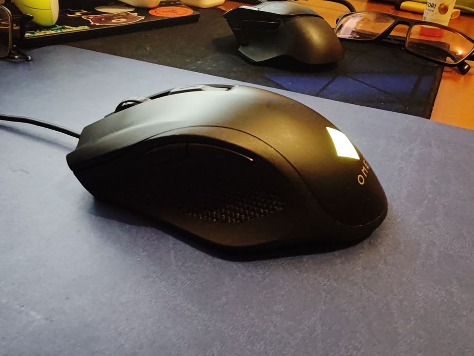 Mouse Omen Vector Essential