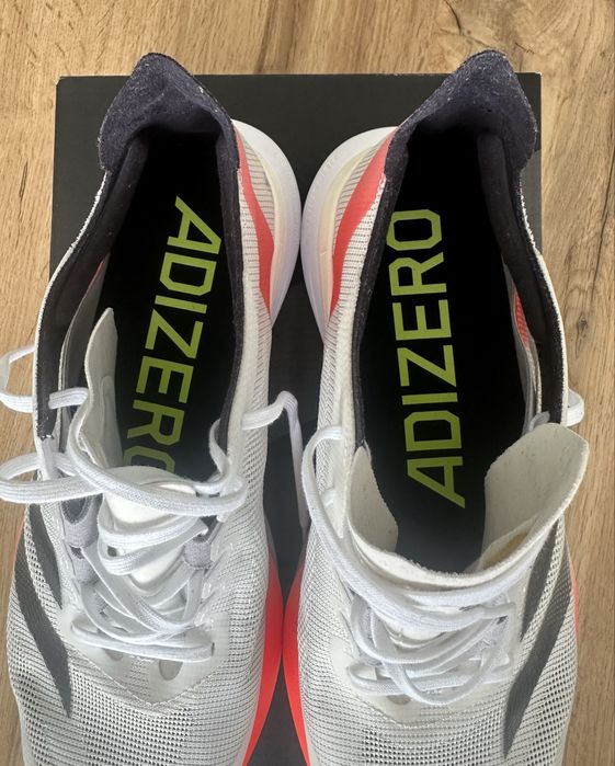 Спортни обувки adidas