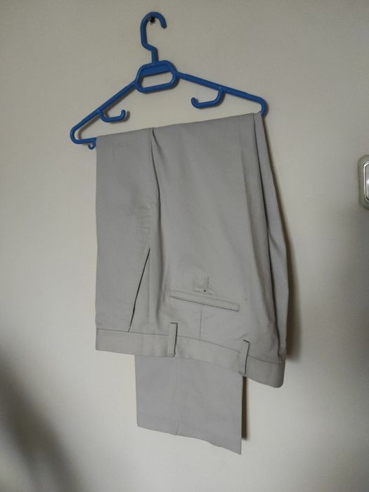 Pantaloni barbati, modele diferite, marimi diferite, nunate diferite