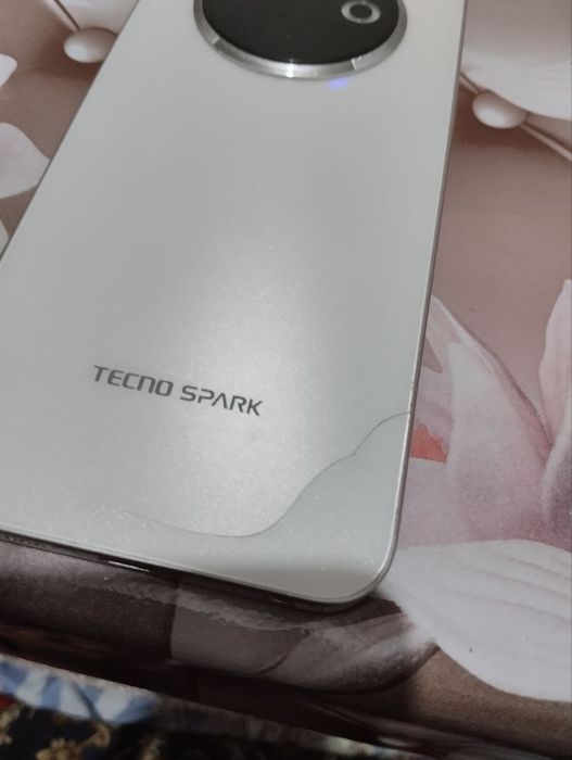 Tecno Spark 30 c продам