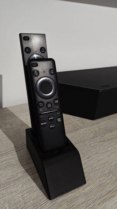 Suport telecomanda Samsung.