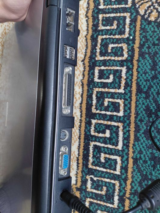 Продам ноотбук toshiba