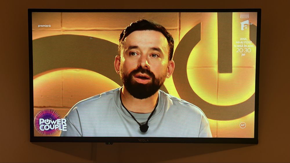 Smart Android TV HD Led TESLA 32S605BHS - 81 cm