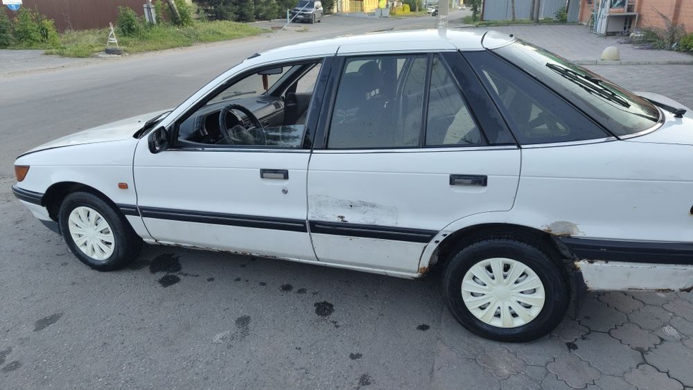 Mitsubishi Lancer, 1989, 1.5л