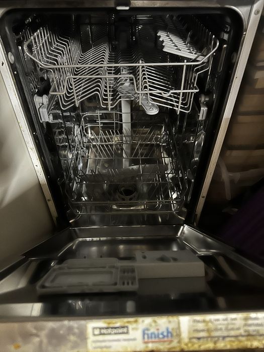 Миална Аристон Хотпойнт