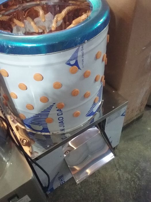 Машина за скубане на пилета