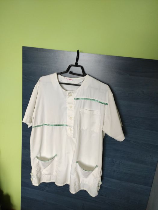 Halat, costum, uniforma medicala