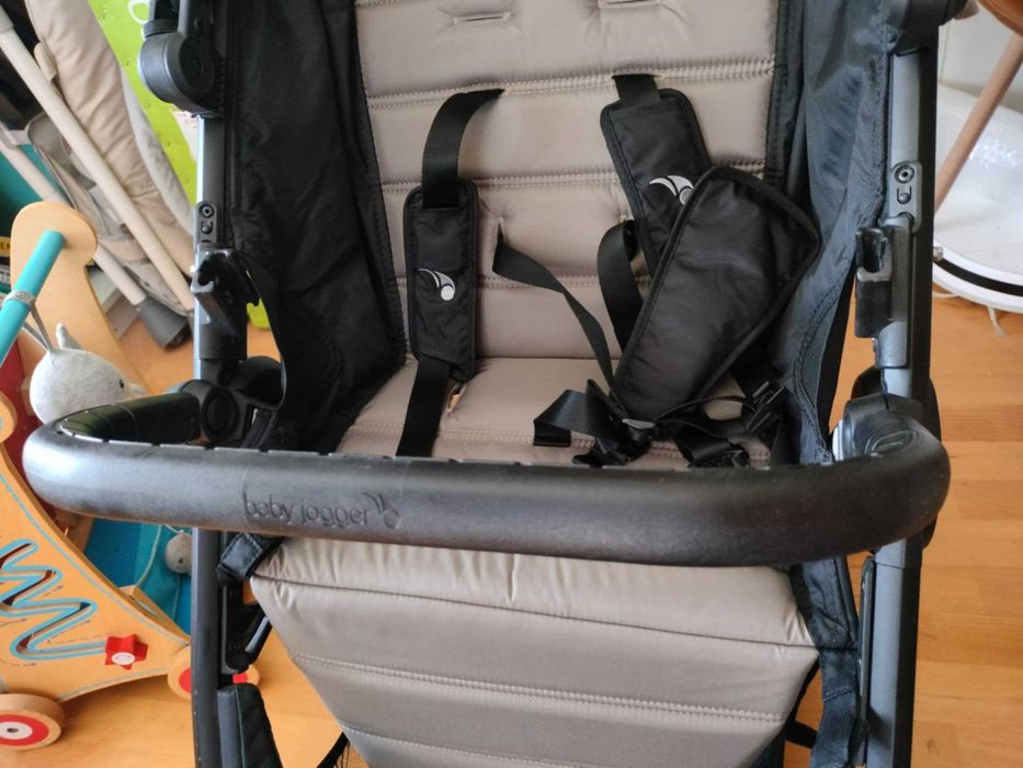 Бебешка количка Baby jogger city mini 2 + Baby jogger седалка