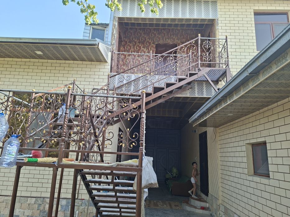 Продаётся дом с автомойкой и магазином на оживлённой трассе!

Продаётс