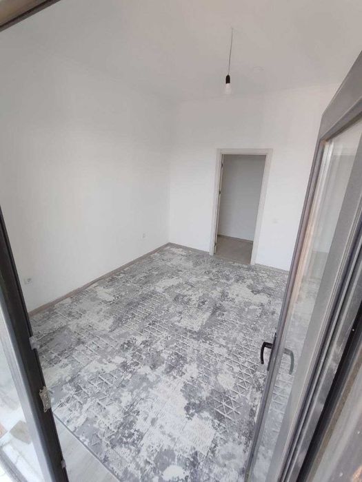 yangi darxon 2 da 2 xonali kvartira sotiladi