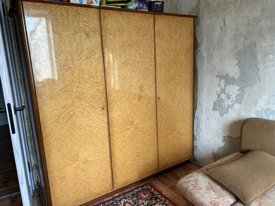 Продам 3хдверный Шкаф