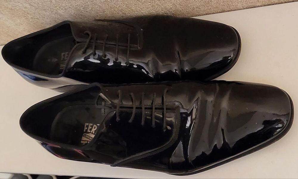 Туфли кожанные Ferragamo , Италия . Носил пару раз . Размер 41