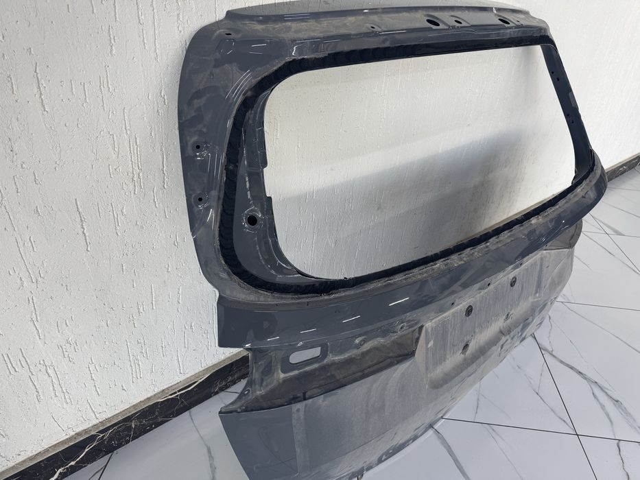 Крышка багажника Hyundai Custin