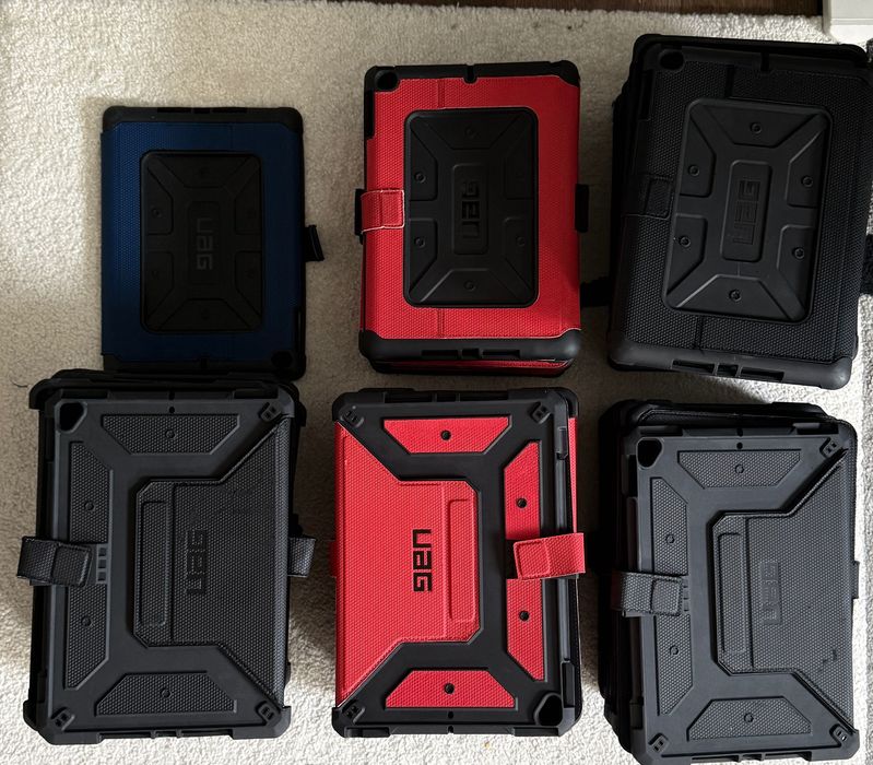 Huse HUG pentru iPad 5 și 6 (9,7 inch) și pentru iPad 7-8 și 9(10,2 inch)