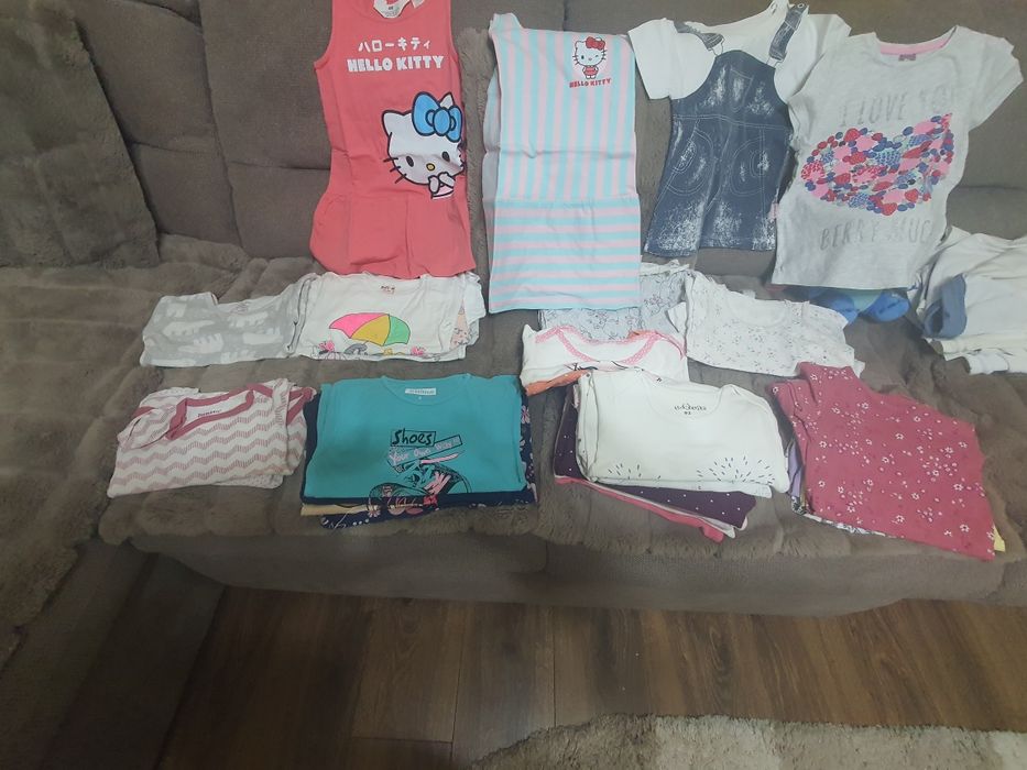 Rochițe tricouri bady  30 la nr de firma HM  ADIDAS  la 400 lei