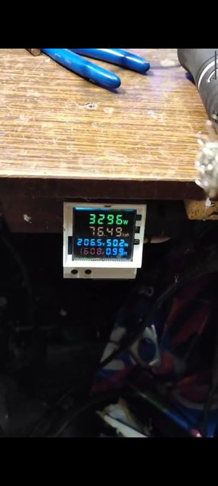 210 Amperlik blok pitaniya sotiladi