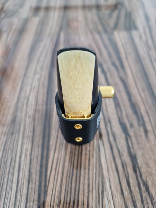 Bratara saxofon/ clarinet nou cu capac