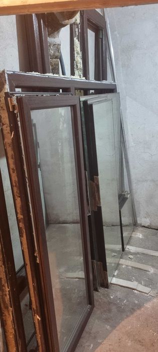 Здравейте, продавам  pvc дограма цвят венге